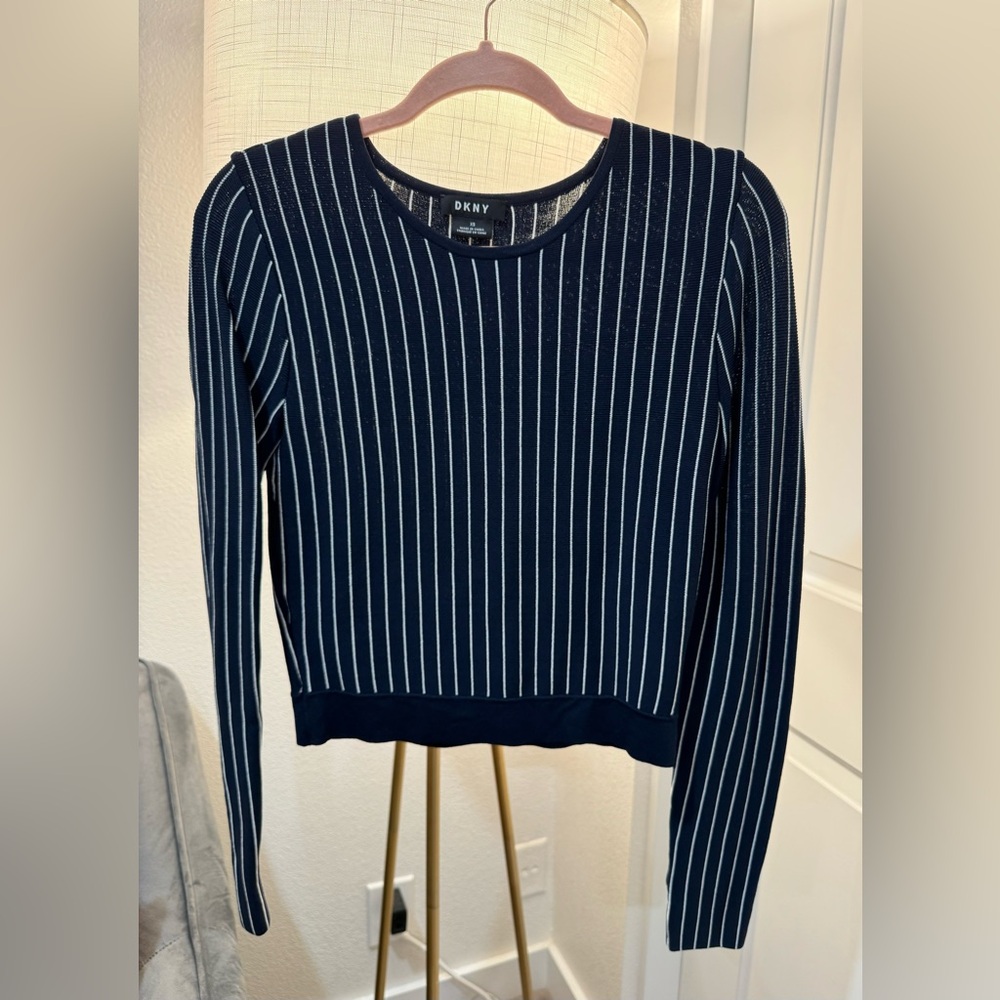 DKNY set - new without tag.